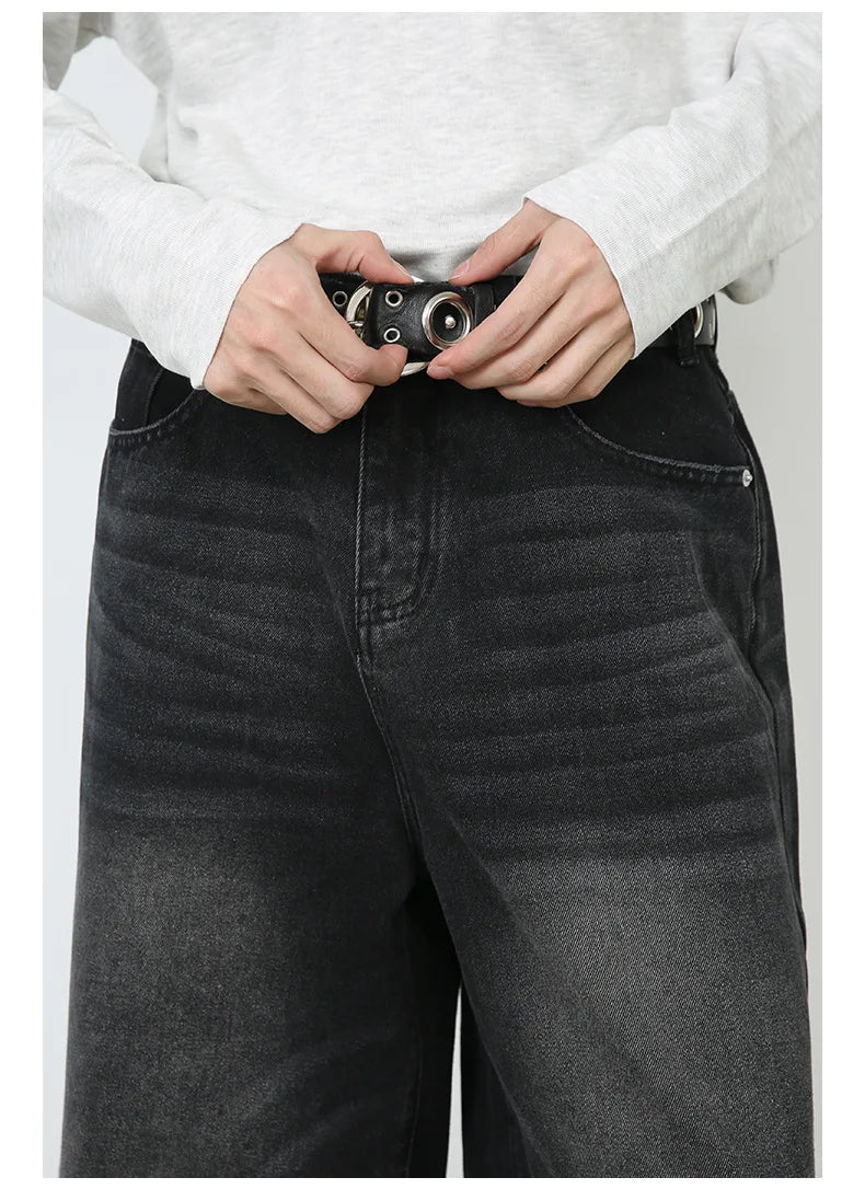 OverEase™ – Vintage Oversize Denim Shorts 2025 (Wide Leg, Relaxed & Throwback Inspired)