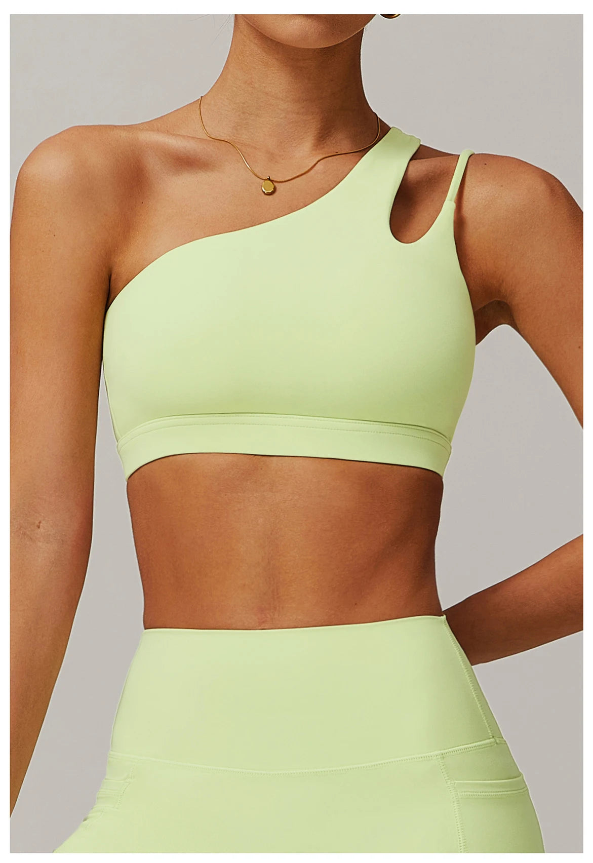 Women Oblique Shoulder Sports Bra