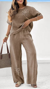 Women Embroidered Crop Pants Set