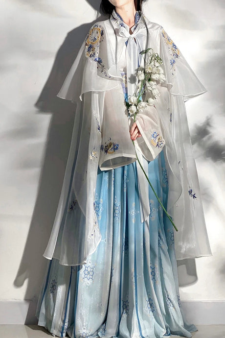 Women’s summer fairy hanfu dress with floral detailing, perfect for cosplay or dance parties.