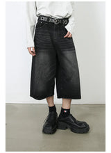 OverEase™ – Vintage Oversize Denim Shorts 2025 (Wide Leg, Relaxed & Throwback Inspired)