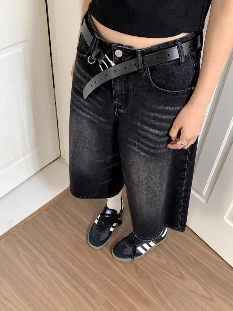 FadeMid™ – Black Retro Loose Shorts (High Waist, Y2K Mid-Length)