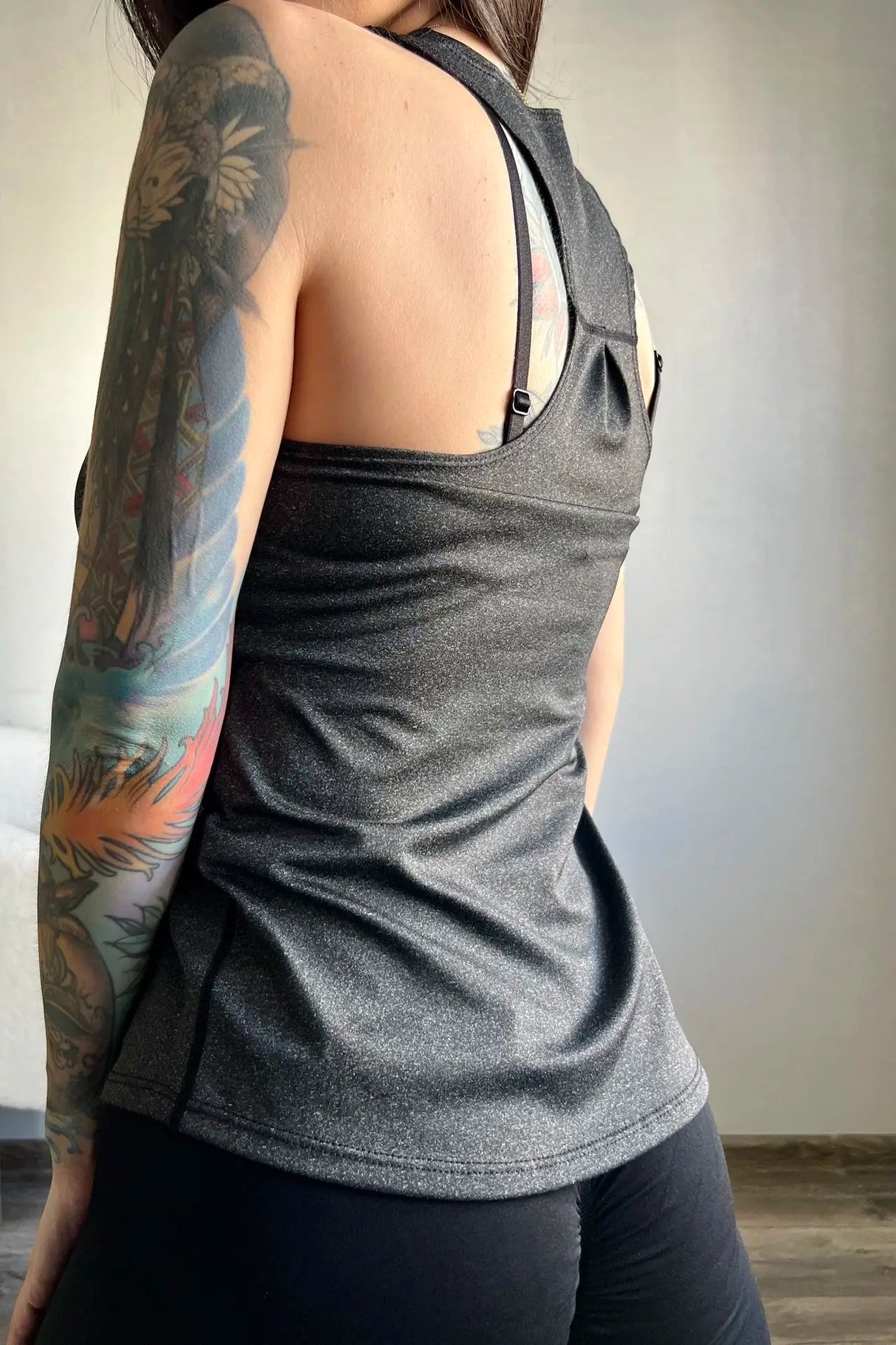Women Sleeveless Racerback Yoga Tank Top