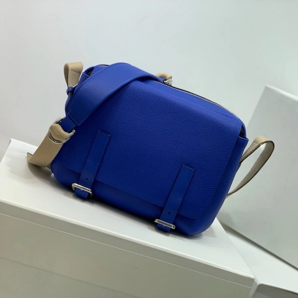 Victoria Signature Tote