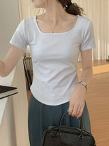 تي شيرت نسائي صيني بإبزيم