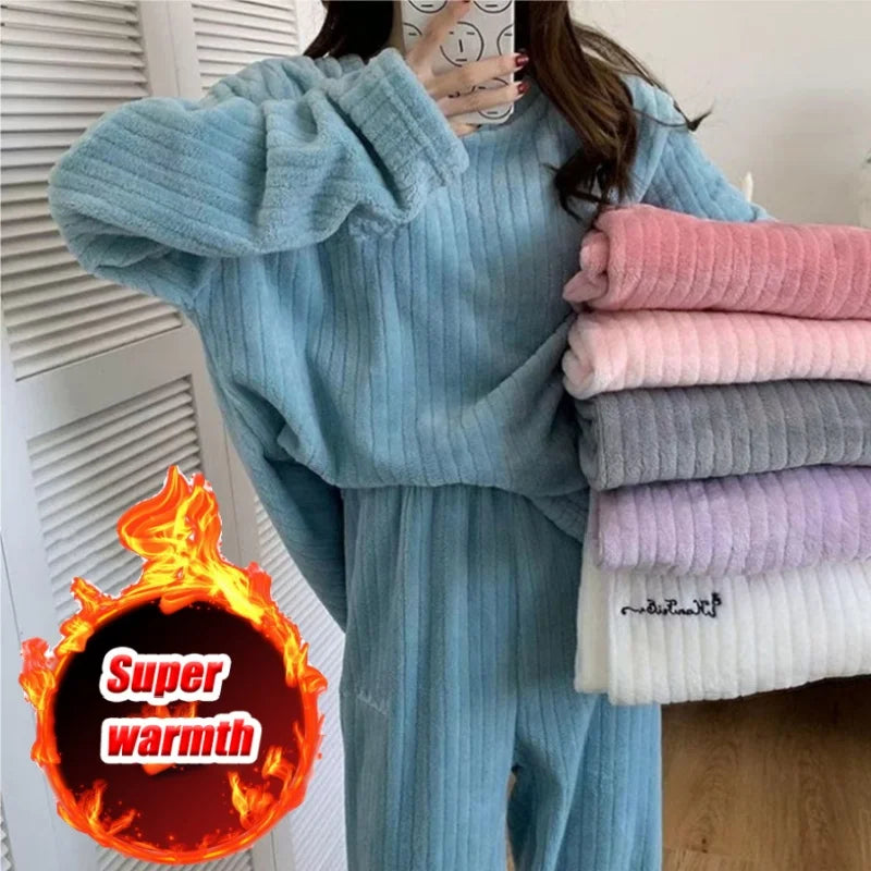 Women's Fleece Pajama Set