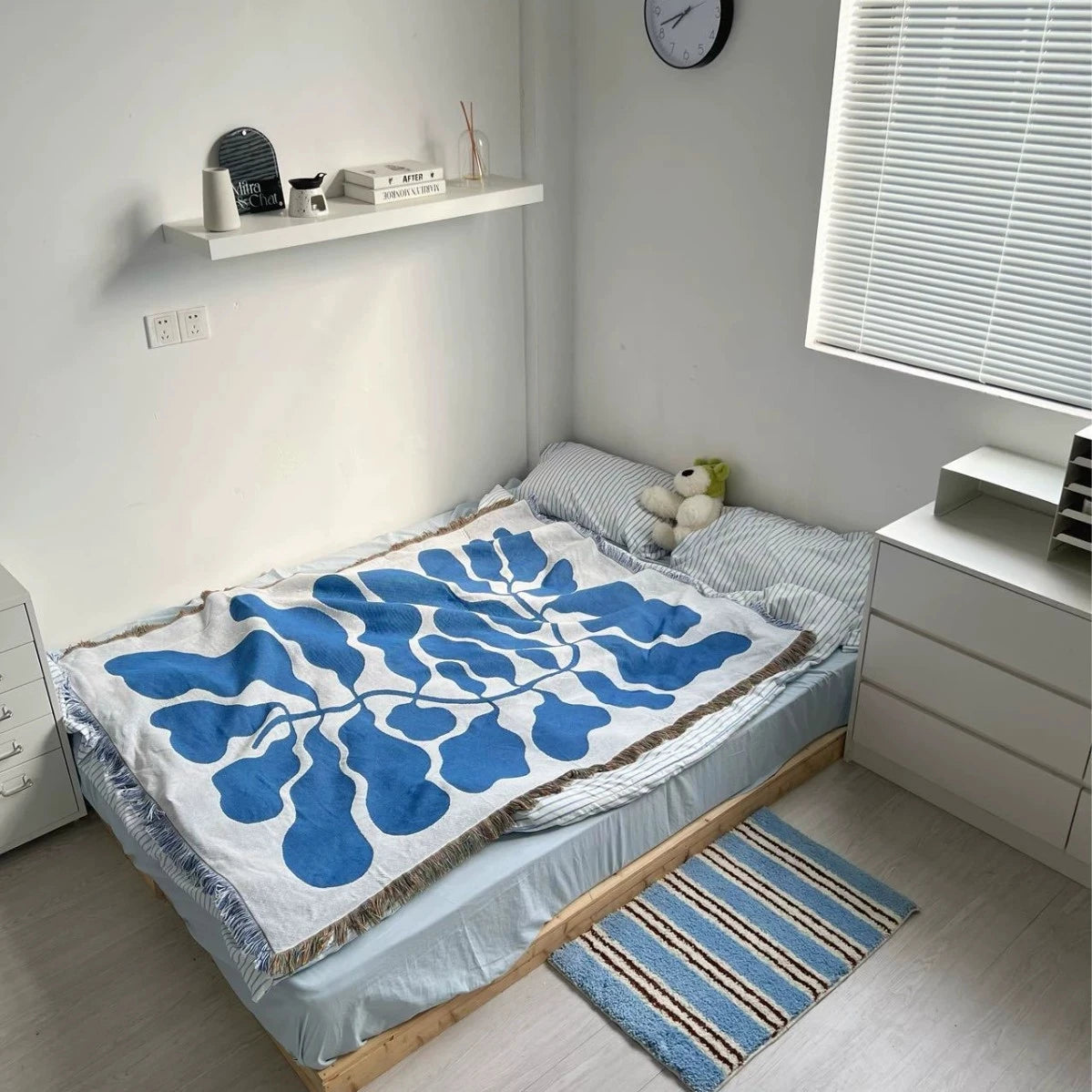 England Blue Sofa Blanket
