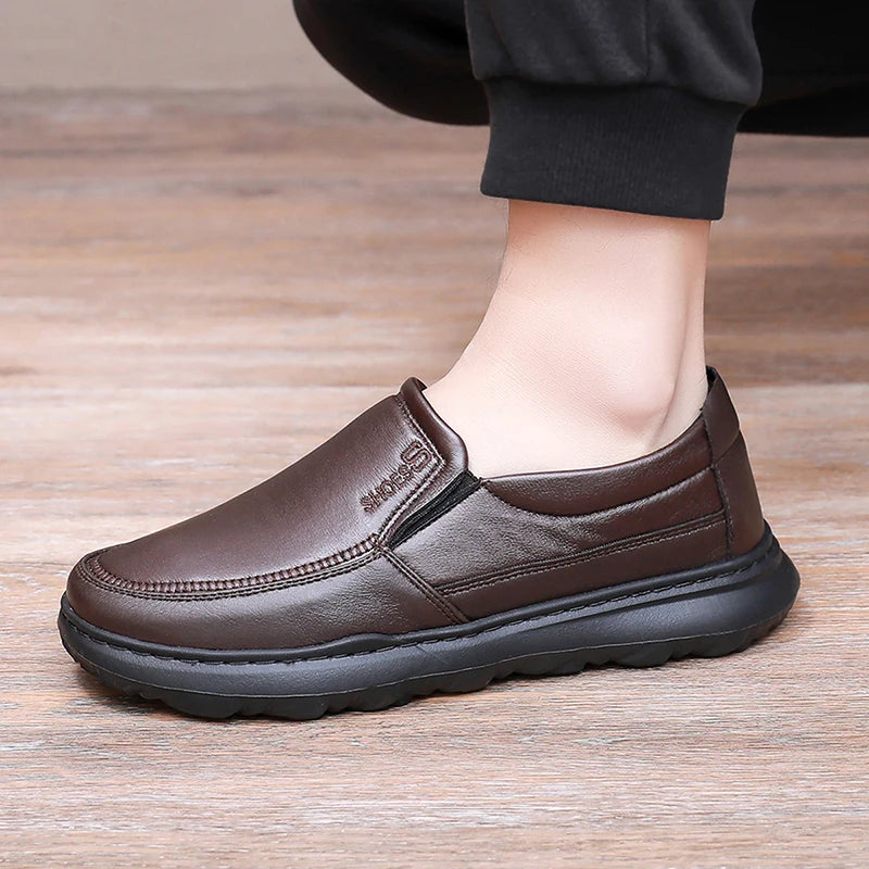 Men’s Light Leather Casual Loafers