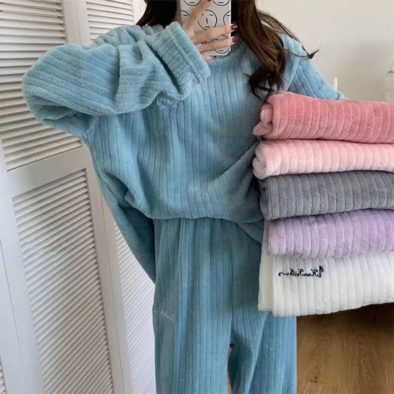 Women's Fleece Pajama Set