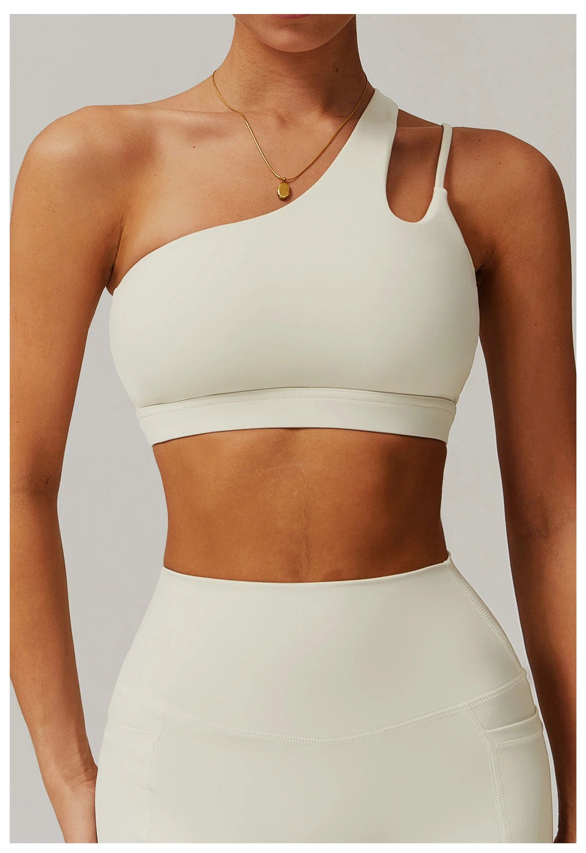 Women Oblique Shoulder Sports Bra