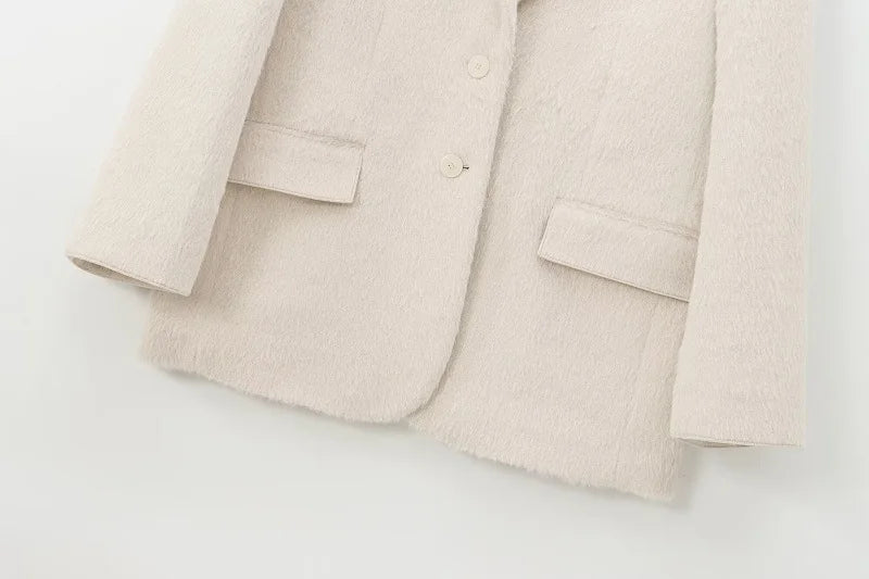 FauxForm™ – Faux Fur Straight Blazer (2025 Style, Cozy Meets Chic)