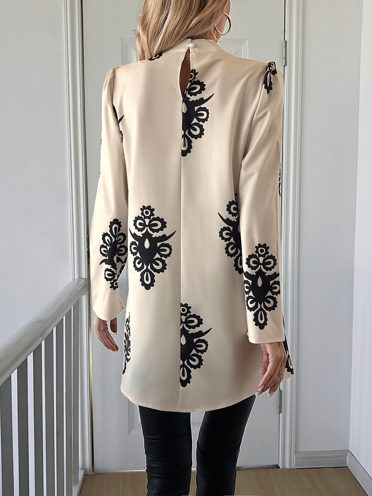 Elegant Women's Blouse