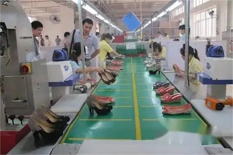 Women Closed Toe Mules | by Anwer Fancy | Worldwide Shipping